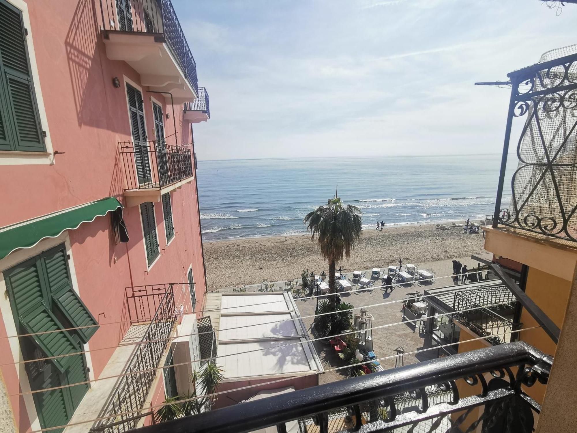 Ferienwohnung Casa Smile Alassio Exterior foto